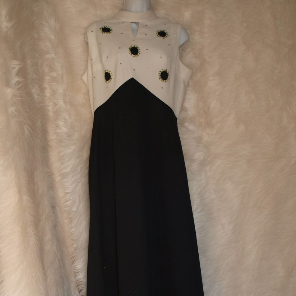 UNION MADE Long Black DRESS With White Gem Embellished Top GENTLY USED SIZE 16